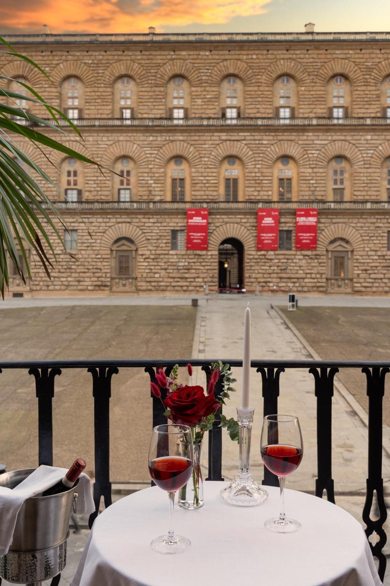 Piazza Pitti Palace - Residenza D'Epoca Bed & Breakfast Firenze Eksteriør bilde